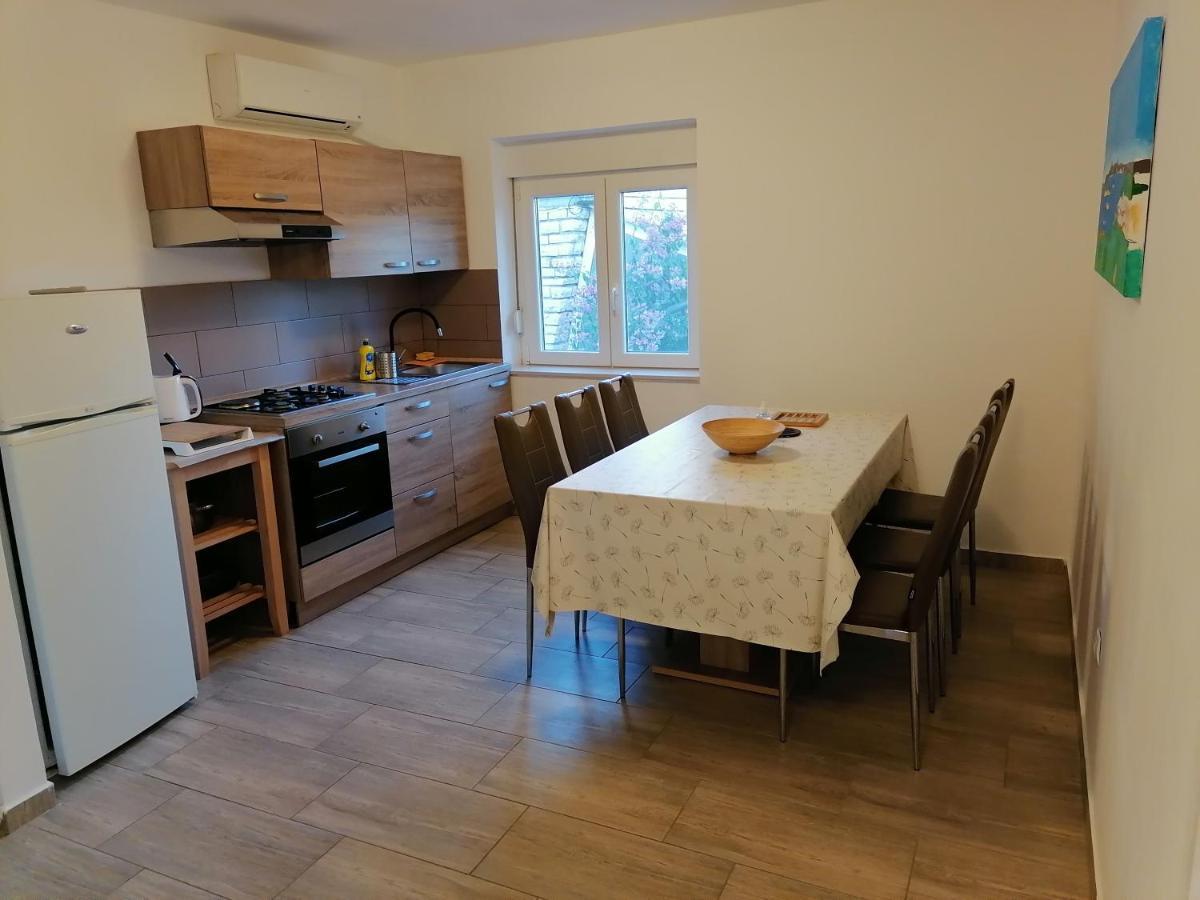 Apartman 2 Punta Пакоштане Экстерьер фото